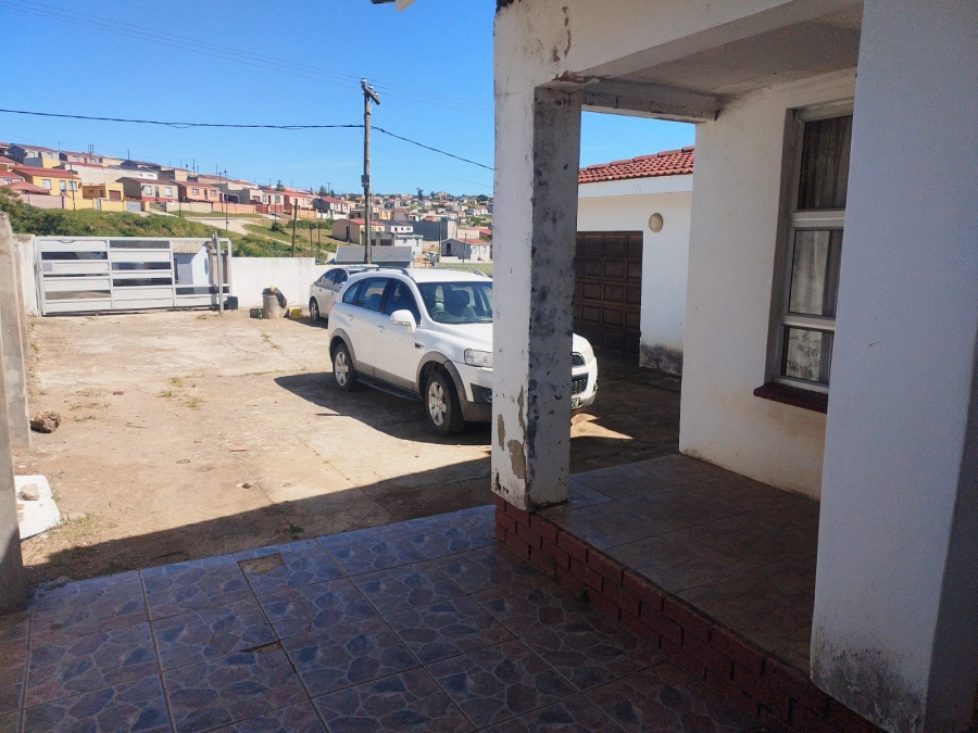 4 Bedroom Property for Sale in Mdantsane Nu 16 Eastern Cape